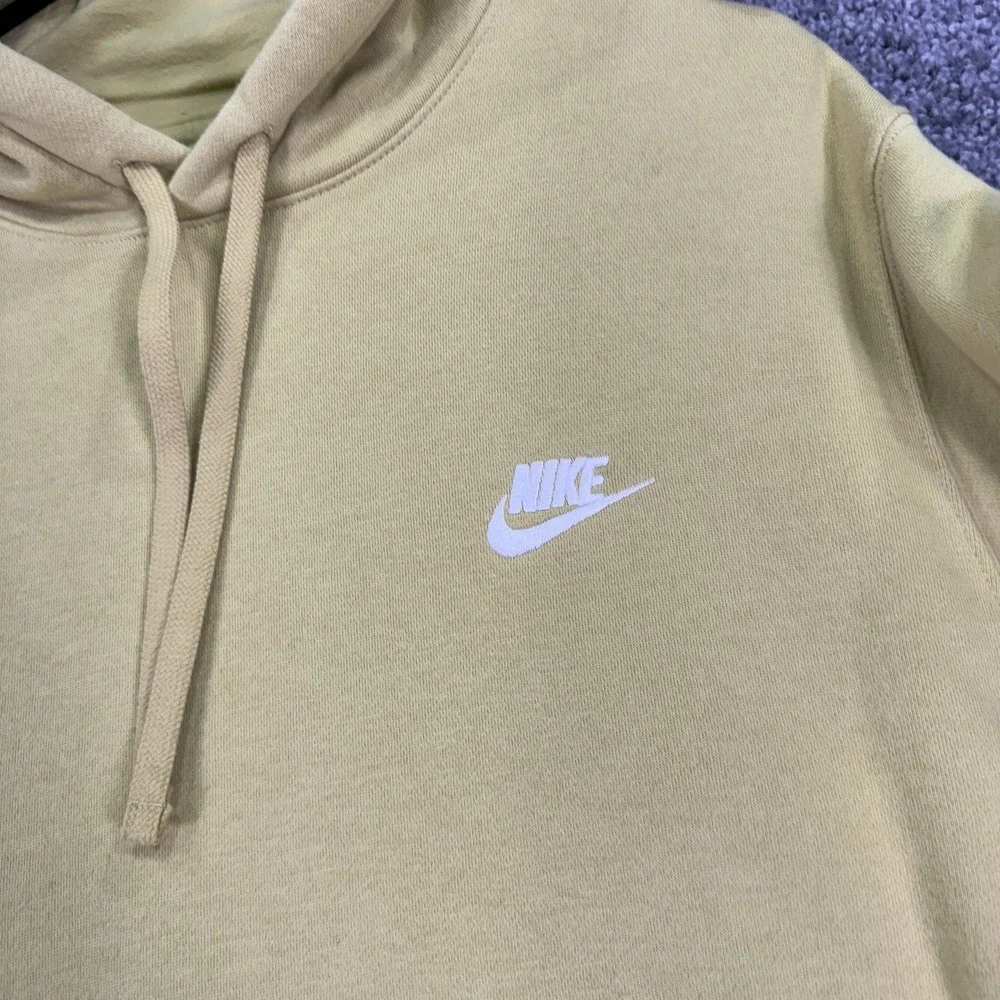 Nike Hoodie Mens Large Yellow Fleece Pullover Small Swoosh Logo Athletic Casual